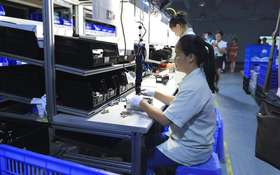 Shenzhen songrui electric door &amp; window systems Co., Ltd ligne de production en usine